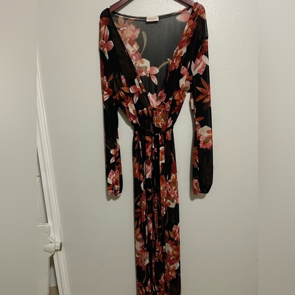 COPY - Monaco full length maxi floral sheer dress with cut out long sleeves PLU… - Picture 9 of 11